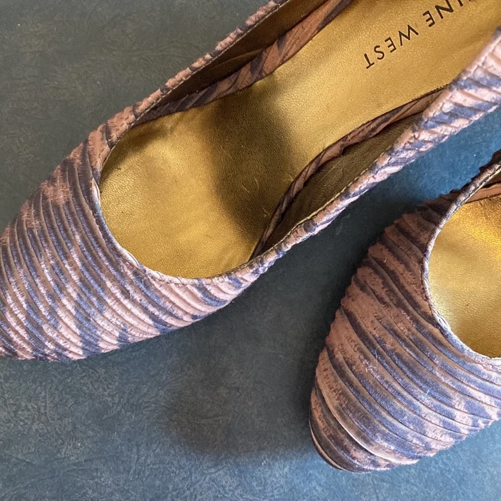💜💜 Women’s Textured Heel by Nine West Size 8.5